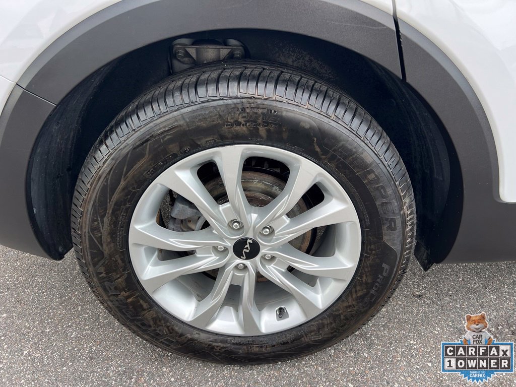 Used 2022 Kia Telluride LX AWD/4WD image 11