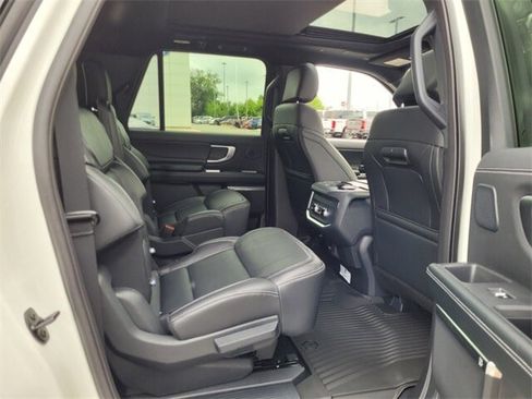 New 2025 Ford Expedition Max Platinum w/ Stealth Performance Package image 17