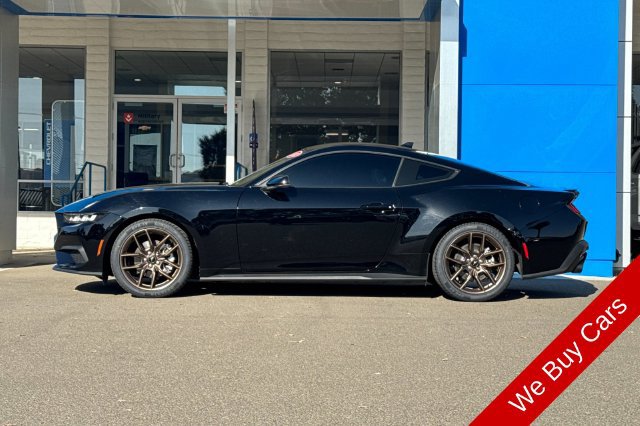 Used 2024 Ford Mustang Premium RWD image 10