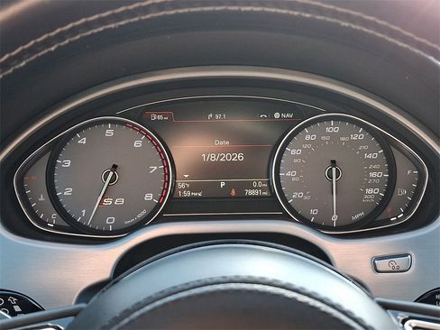 Used 2016 Audi S8 image 22