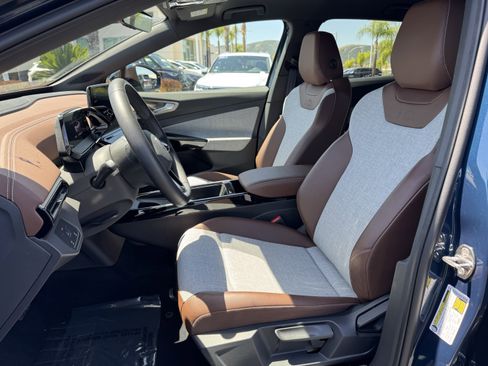 Used 2023 Volkswagen ID.4 Pro RWD image 15