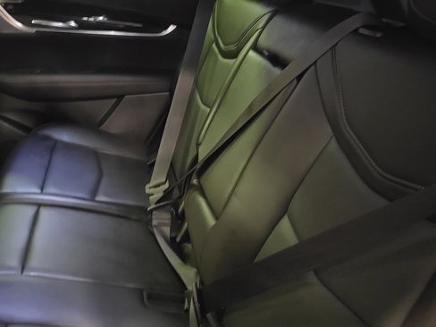 Used 2025 Cadillac XT5 Premium Luxury image 14