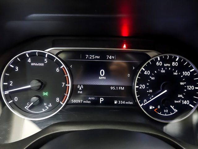 Used 2024 Nissan Rogue SV AWD/4WD image 15