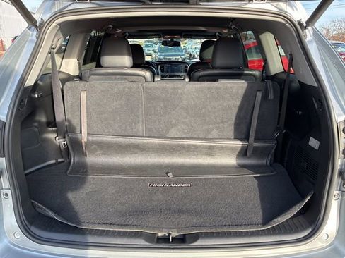 Used 2016 Toyota Highlander Limited image 8