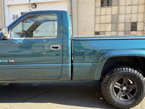 Used 1997 Dodge Ram 1500 Truck 4x4 Regular Cab image 18