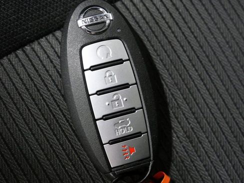 Used 2022 Nissan Sentra SV image 25