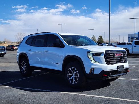 New 2026 GMC Acadia AT4 w/ Luxury Package image 4