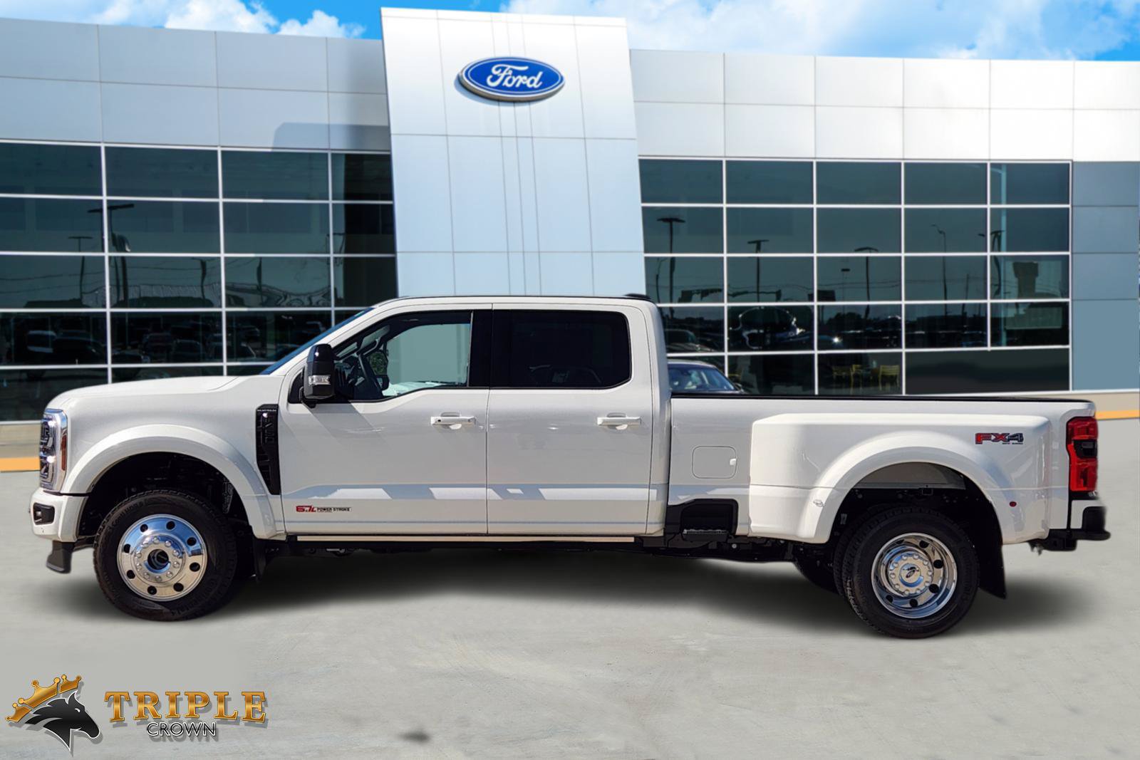 New 2026 Ford F450 Platinum w/ FX4 Off-Road Package AWD/4WD image 3