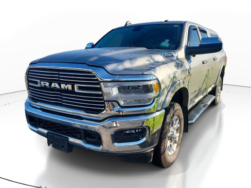 Used 2022 RAM 2500 Laramie AWD/4WD image 3
