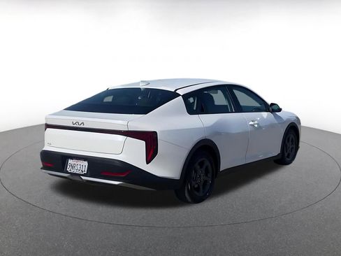 Used 2025 Kia K4 LXS image 14