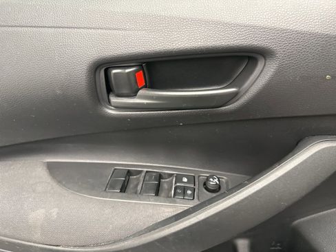 Used 2022 Toyota Corolla LE image 20