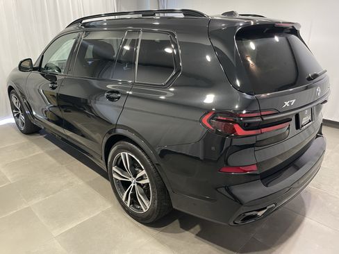 Used 2026 BMW X7 xDrive40i w/ M Sport Package AWD/4WD image 4