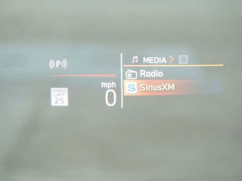 Used 2025 BMW X1 xDrive28i w/ Premium Package image 8