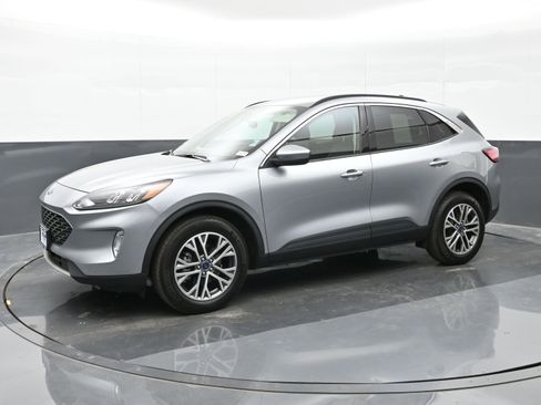 Used 2022 Ford Escape SEL image 4