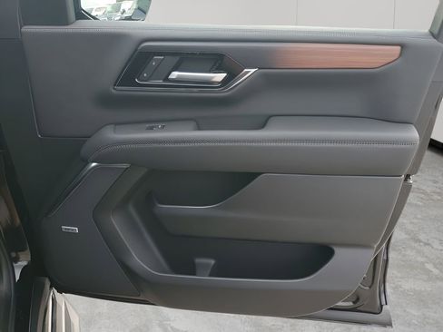 New 2026 GMC Yukon Denali image 13