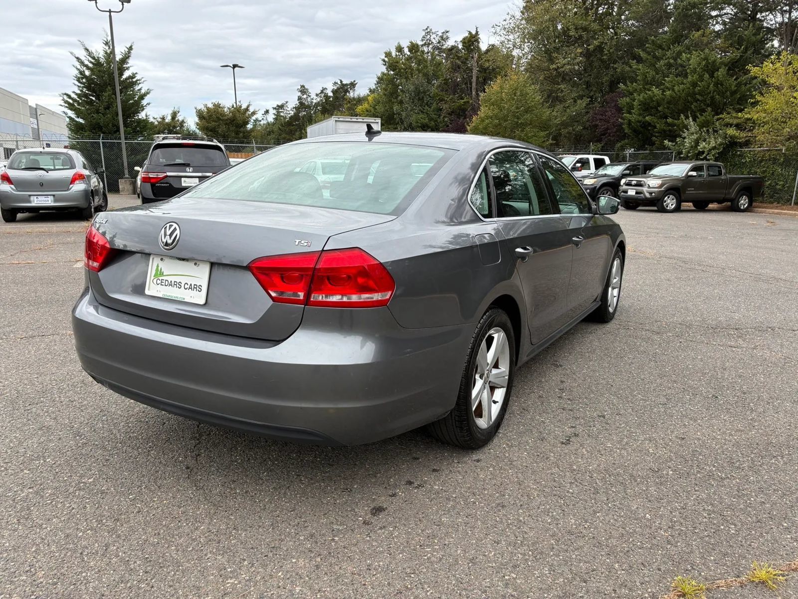 Used 2015 Volkswagen Passat 1.8T Limited Edition FWD image 7