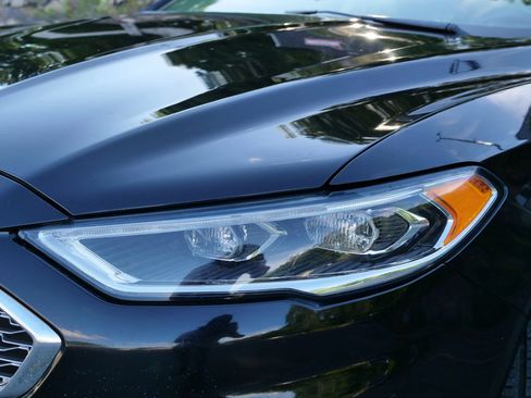 Used 2019 Ford Fusion Titanium AWD/4WD image 29