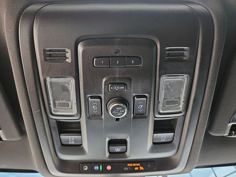 Used 2021 Chevrolet Tahoe High Country AWD/4WD image 28