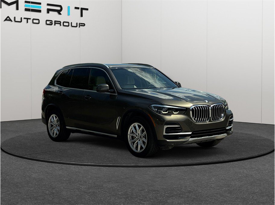 Used 2022 BMW X5 xDrive40i w/ Premium Package AWD/4WD image 1
