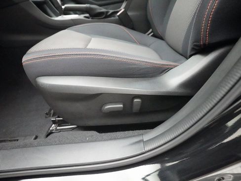 Used 2022 Subaru Crosstrek 2.0i Premium w/ Moonroof Package image 29