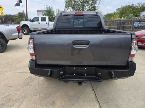Used 2015 Toyota Tacoma 4x4 Double Cab w/ SR5 Package image 7