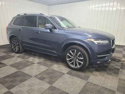 Used 2018 Volvo XC90 T5 Momentum w/ Momentum Plus Package