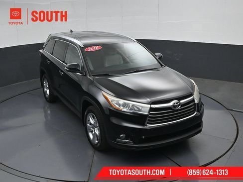 Used 2016 Toyota Highlander Limited AWD/4WD image 50