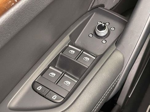 Certified 2023 Audi Q5 2.0T Premium Plus w/ Premium Plus Package AWD/4WD image 37
