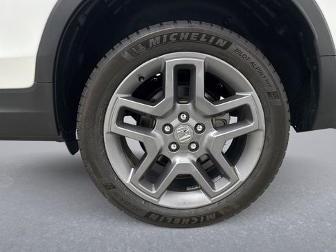 Used 2023 Honda Passport EX-L image 21