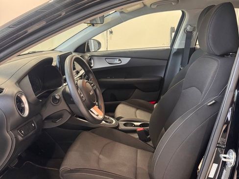Used 2023 Kia Forte LXS FWD image 13