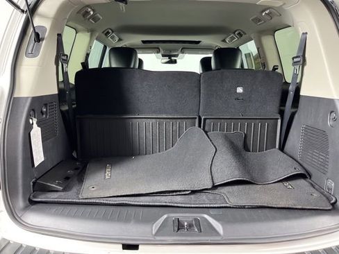 Used 2024 Nissan Armada SL w/ Captain's Chairs Package RWD image 47