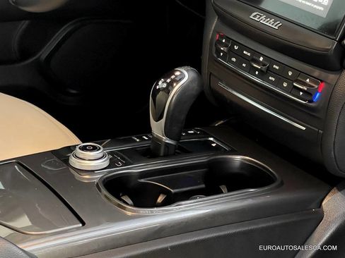 Used 2018 Maserati Ghibli Base 4dr Sedan image 28