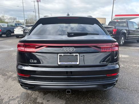 Used 2021 Audi Q8 Prestige w/ Prestige Package image 6