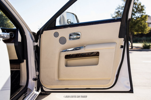 Used 2013 Rolls-Royce Ghost RWD image 62