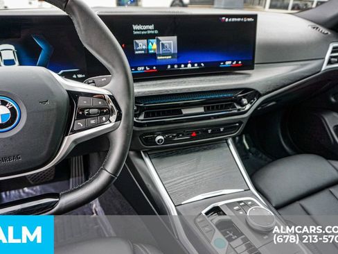 Used 2025 BMW i4 eDrive40 image 33