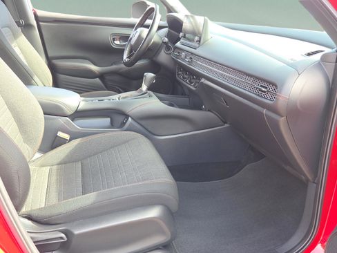 Certified 2025 Honda HR-V Sport image 14