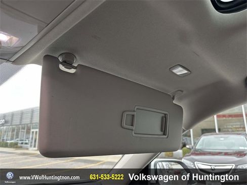 Certified 2022 Volkswagen Atlas SEL Premium image 32