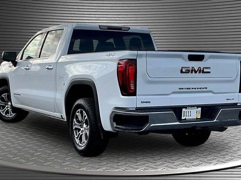 Used 2024 GMC Sierra 1500 SLT AWD/4WD image 4