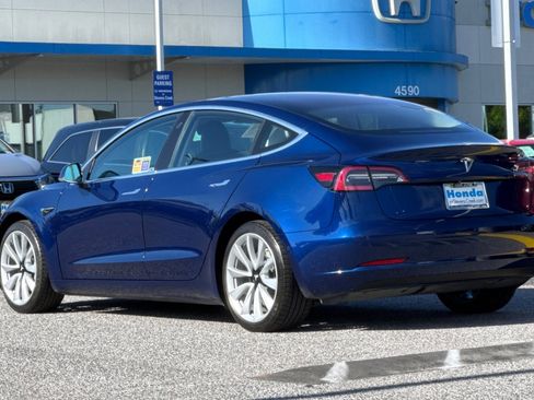 Used 2018 Tesla Model 3 Long Range RWD image 3