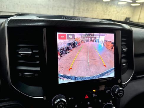 Used 2025 RAM 1500 Big Horn AWD/4WD image 23