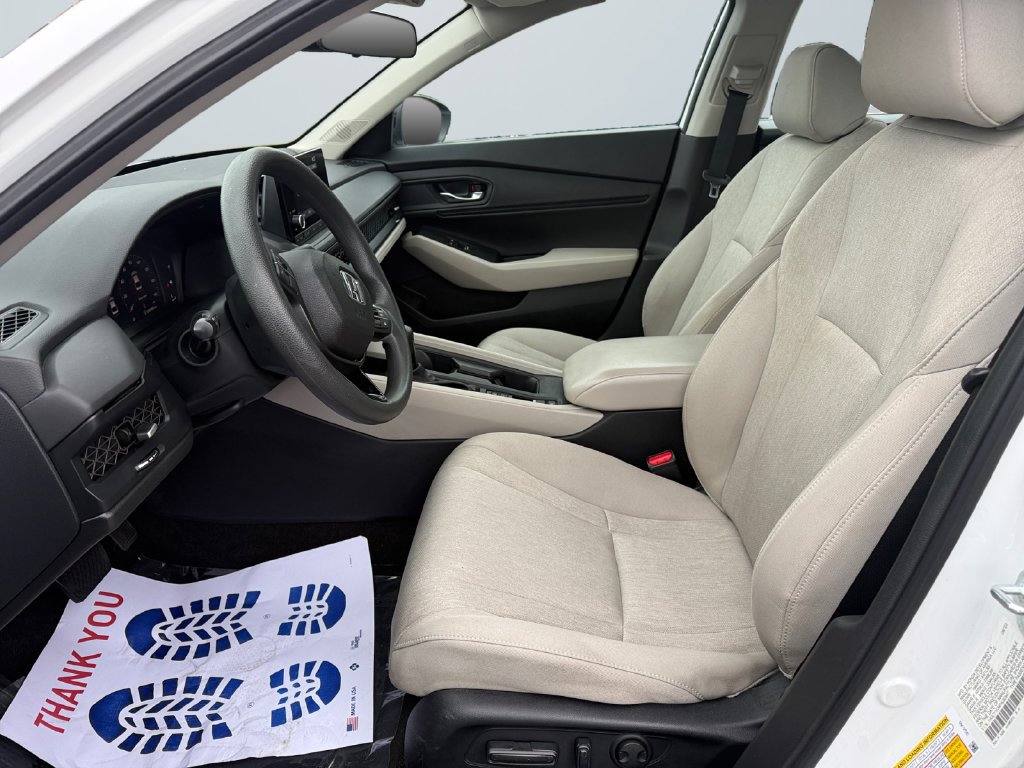 Used 2023 Honda Accord EX image 9