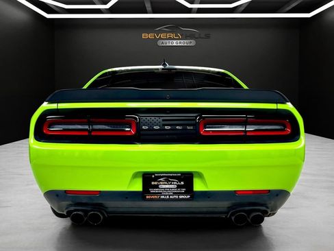 Used 2015 Dodge Challenger R/T Plus RWD image 4