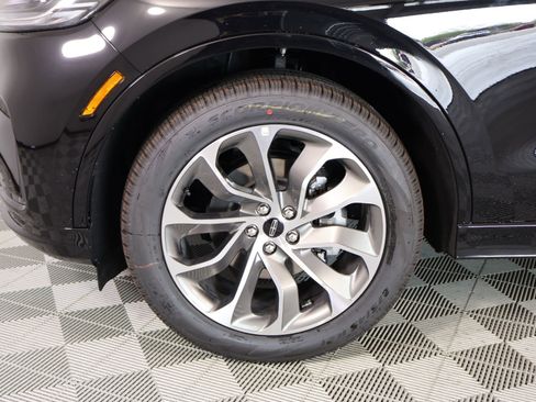 New 2026 Lincoln Aviator AWD image 19