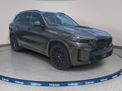 Used 2024 BMW X5 sDrive40i w/ M Sport Package RWD image 3