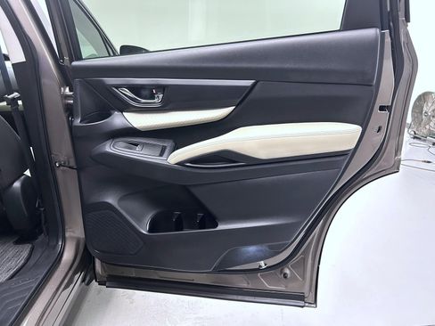 Used 2022 Subaru Ascent Premium w/ Convenience Package image 17