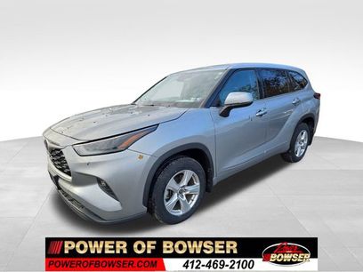 Used 2022 Toyota Highlander LE