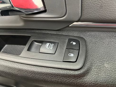 Used 2024 RAM 1500 Classic SLT image 24