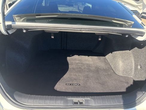 Used 2022 Nissan Altima 2.5 SR image 26