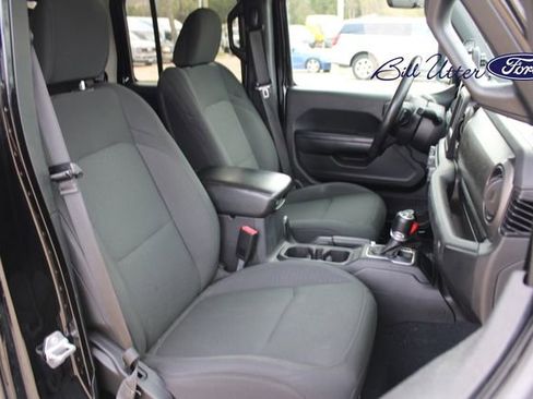 Used 2020 Jeep Gladiator Sport w/ Quick Order Package 24S image 11