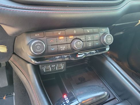 Used 2021 Dodge Durango R/T RWD image 11